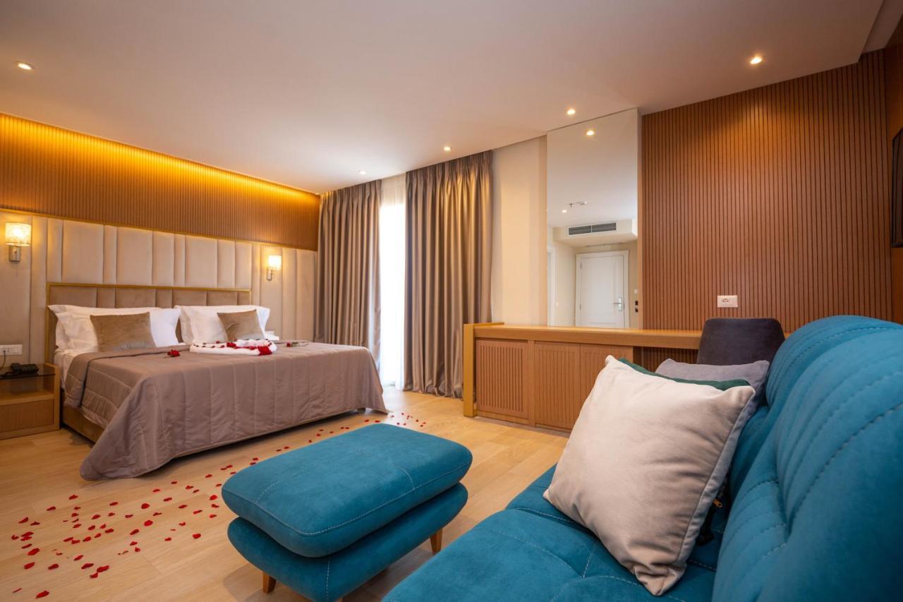 Merar Hotel โกเลม ภายนอก รูปภาพ