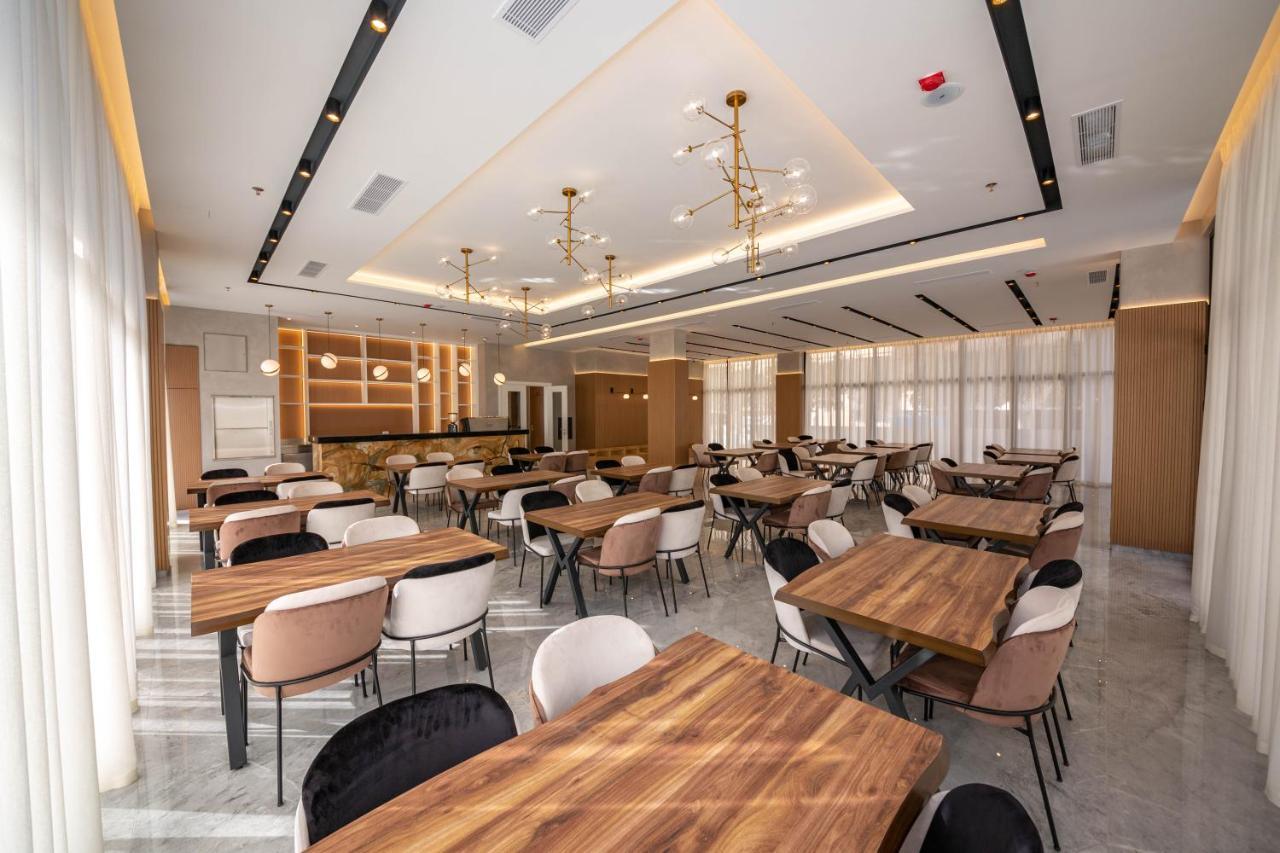Merar Hotel โกเลม ภายนอก รูปภาพ