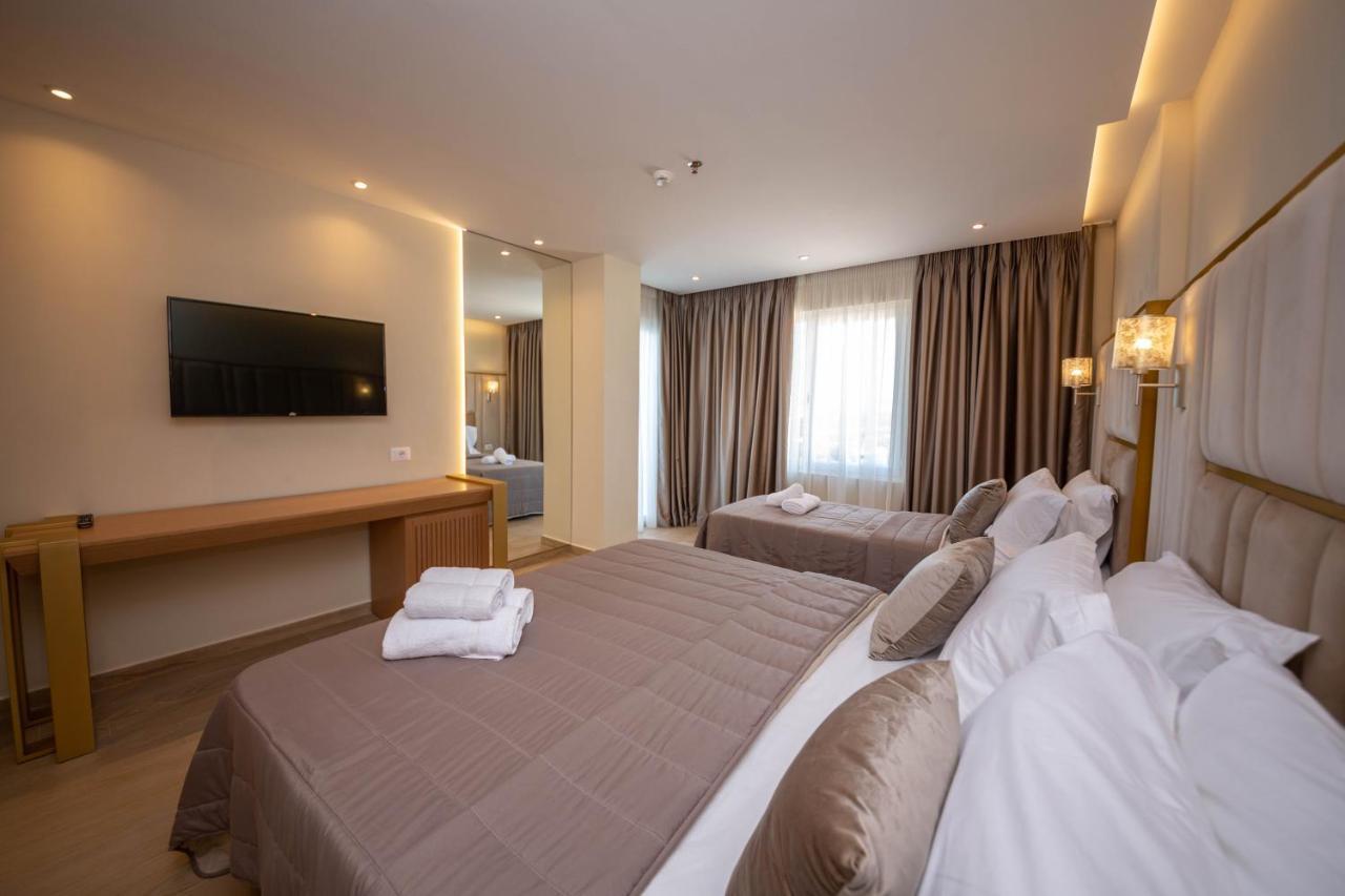 Merar Hotel โกเลม ภายนอก รูปภาพ